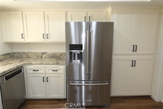 4768 Tiffany Park Circle, Santa Maria CA: https://media.crmls.org/medias/c51cf1e5-5463-46a0-a287-415c9387d47b.jpg