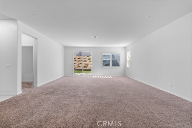 7640 Sweet Ranch Circle, Riverside CA: https://media.crmls.org/medias/c51db06c-36f8-4c0e-b468-5fc4e20022ef.jpg