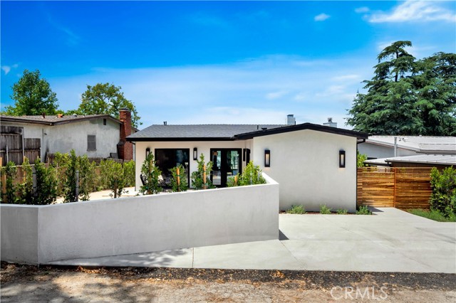 819 Montecito Drive, Los Angeles CA: https://media.crmls.org/medias/c51e0e68-f116-46d3-9b26-8cbe439807f7.jpg