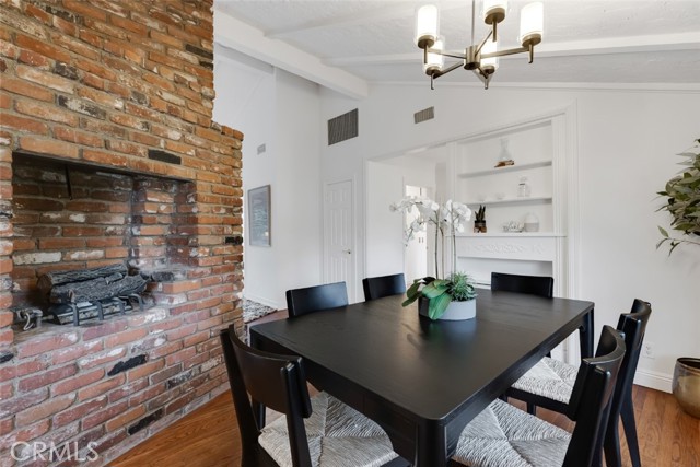 Detail Gallery Image 8 of 42 For 17716 Nordhoff St, Northridge,  CA 91325 - 4 Beds | 2 Baths