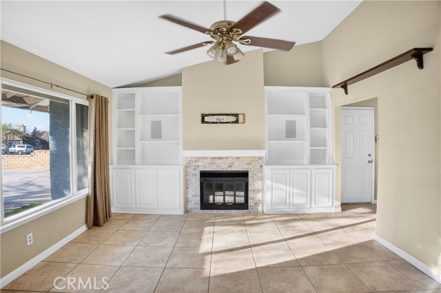 Detail Gallery Image 10 of 32 For 43034 Weyand Ct, Lancaster,  CA 93534 - 3 Beds | 2 Baths