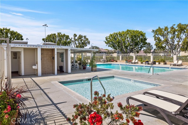 Detail Gallery Image 24 of 28 For 51 Golden Glen St #1,  Irvine,  CA 92604 - 3 Beds | 2 Baths