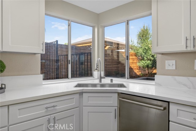 Detail Gallery Image 14 of 42 For 20646 Mesa Oak, Riverside,  CA 92508 - 4 Beds | 3 Baths