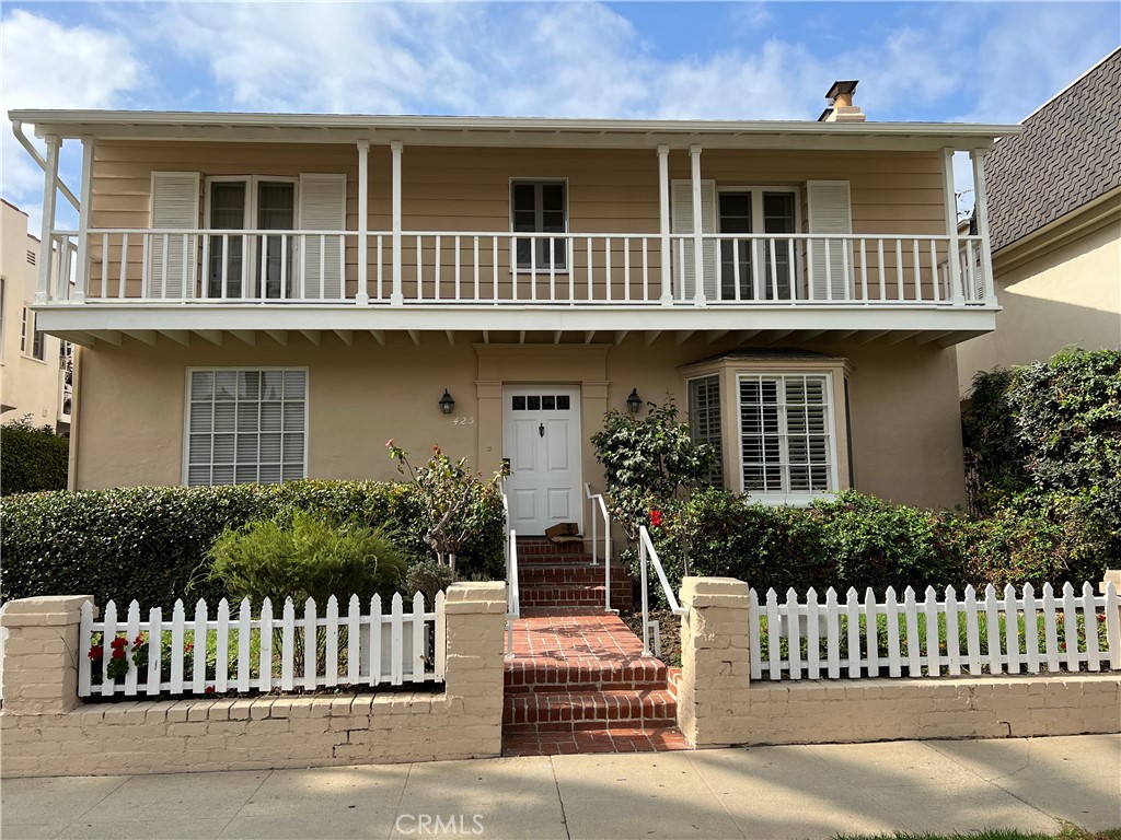 425 S Palm Drive