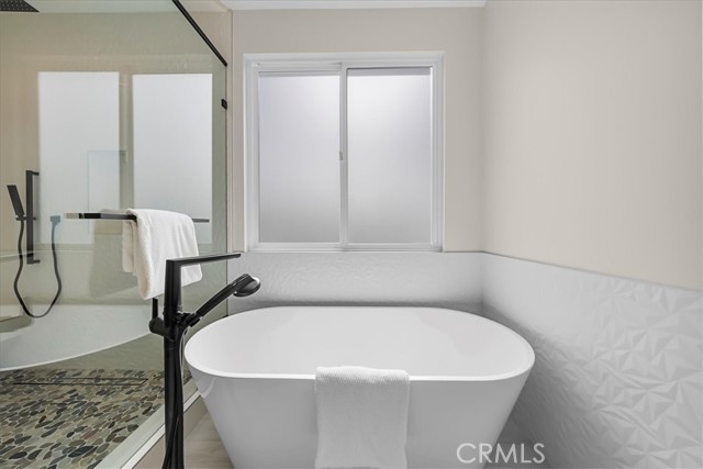 2606 MacKay Lane, Redondo Beach, California 90278, 5 Bedrooms Bedrooms, ,4 BathroomsBathrooms,Residential,Sold,MacKay,SB23014119