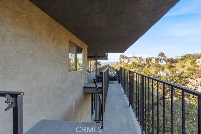 Detail Gallery Image 52 of 61 For 3250 Coldwater Canyon Ave, Studio City,  CA 91604 - 4 Beds | 4 Baths