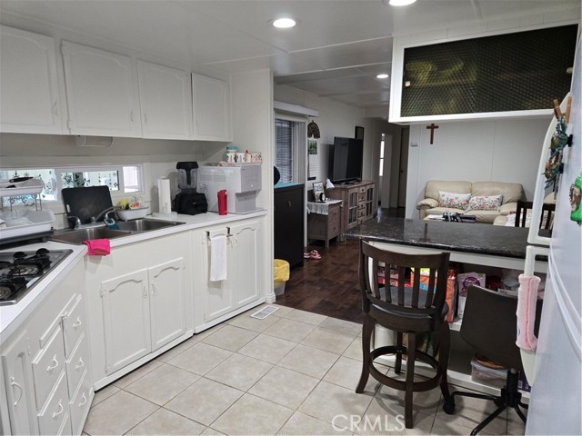 Detail Gallery Image 9 of 15 For 17700 Western Ave #54,  Gardena,  CA 90248 - 2 Beds | 1 Baths