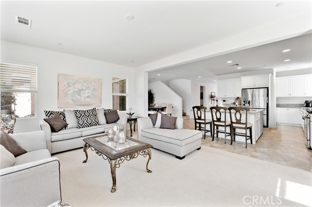 Detail Gallery Image 7 of 47 For 29304 Bent Grass, Lake Elsinore,  CA 92530 - 4 Beds | 3 Baths