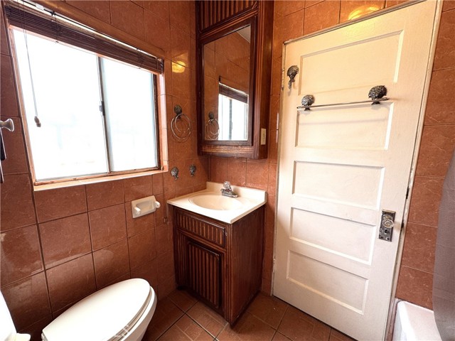 Detail Gallery Image 16 of 23 For 1049 W 65th Pl, Los Angeles,  CA 90044 - 3 Beds | 1 Baths