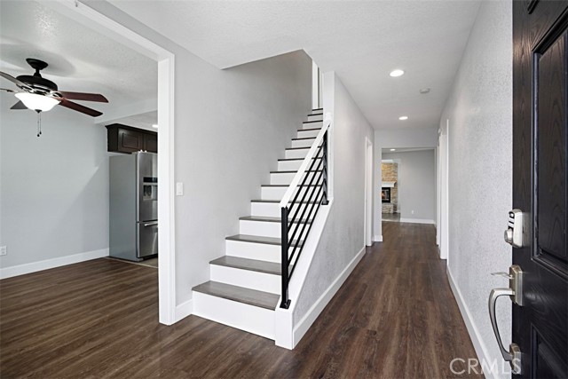 Detail Gallery Image 7 of 39 For 470 Annette Pl, Corona,  CA 92879 - 6 Beds | 2/1 Baths