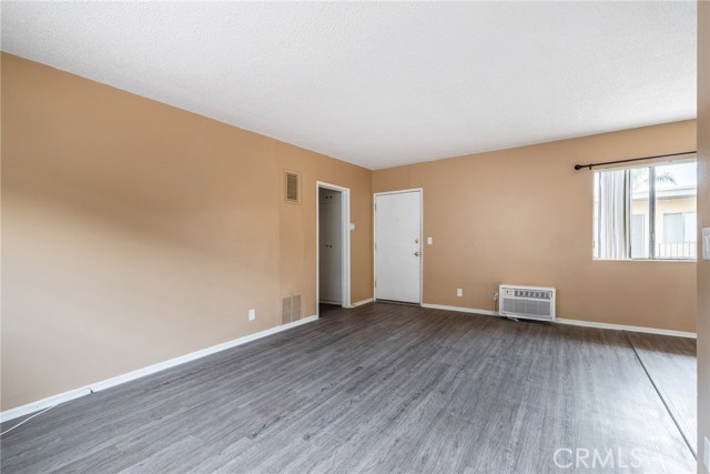 Detail Gallery Image 6 of 18 For 17931 Devonshire St #27,  Northridge,  CA 91325 - 1 Beds | 1 Baths