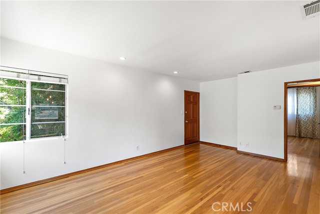 Detail Gallery Image 5 of 21 For 1745 N Mariposa Ave #6,  Los Angeles,  CA 90027 - 2 Beds | 1 Baths