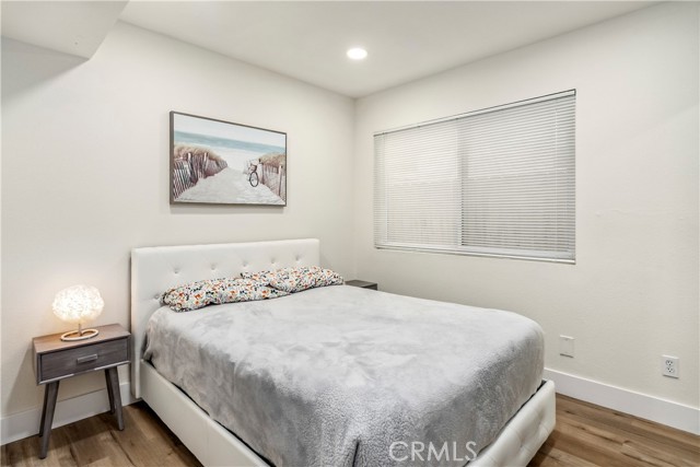 219 32nd Street, Newport Beach CA: https://media.crmls.org/medias/c5246df8-9c1b-4814-b2ad-67984a3bd351.jpg