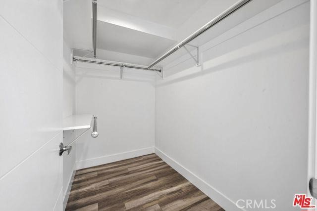 https://media.crmls.org/medias/c5247395-b4da-411b-8f2f-feb899f14af5.jpg?preset=X-Large