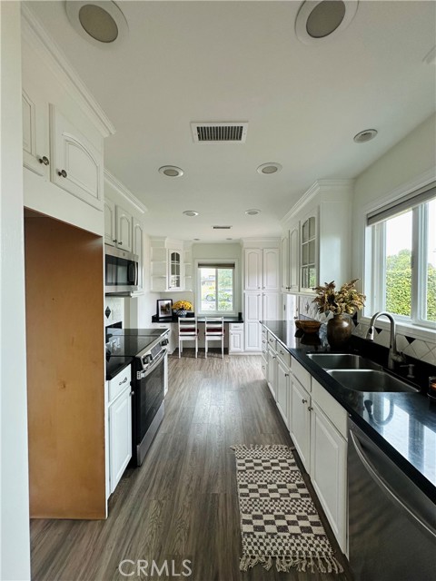 Detail Gallery Image 19 of 26 For 13312 Downie, Garden Grove,  CA 92843 - 4 Beds | 3 Baths