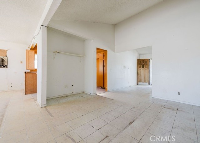 72376 Sunnyslope Drive, 29 Palms CA: https://media.crmls.org/medias/c5258ff9-6ed9-4280-8647-5fd2c04c5b84.jpg