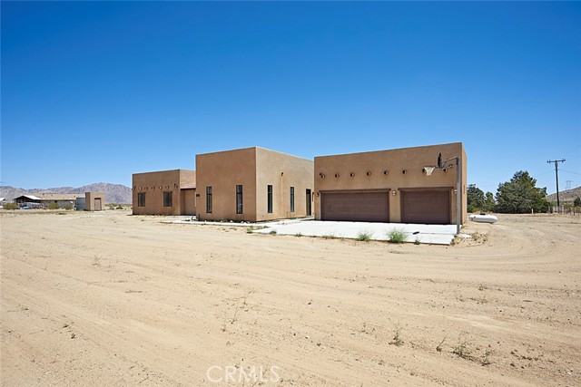 Image 3 for 12425 Sussex Ave, Lucerne Valley, CA 92356
