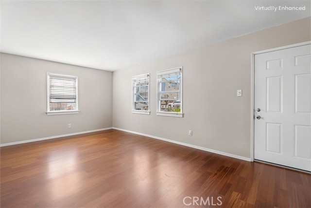 Front Unit Living Area Front Unit Living Area