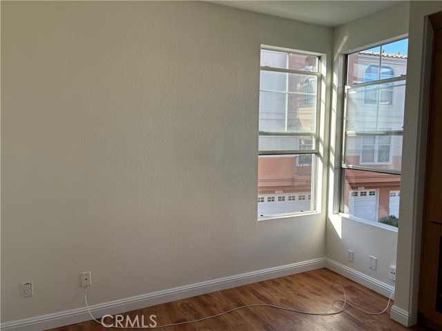 Detail Gallery Image 8 of 27 For 1020 S San Marino Way, Anaheim,  CA 92808 - 3 Beds | 2 Baths