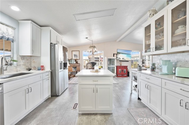 22221 Bloomfield, 30 photo 11