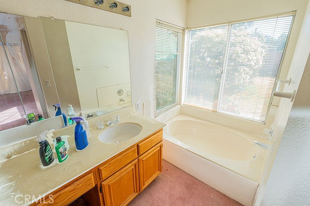 2121 Begonia Court, Hemet CA: https://media.crmls.org/medias/c527cde5-92ea-400b-8d81-423c75010b03.jpg
