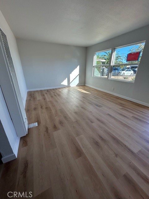 Detail Gallery Image 6 of 22 For 4862 Lincoln, Chino,  CA 91710 - 3 Beds | 2 Baths