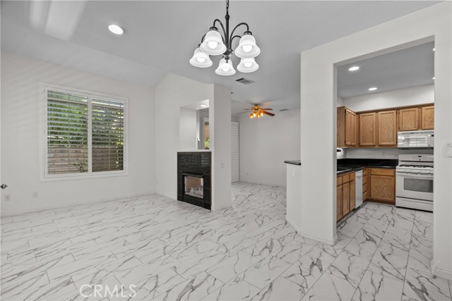27017 Big Rapids, Valencia CA: https://media.crmls.org/medias/c528df88-88da-47d9-8fa9-4e2355230aae.jpg