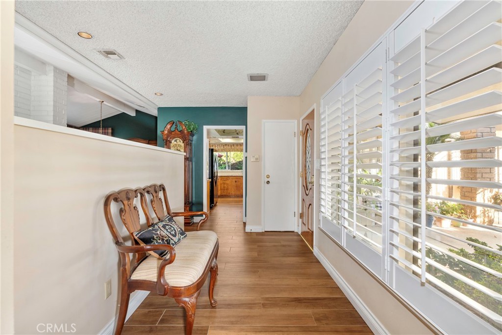 MLS #OC25261048 image #11