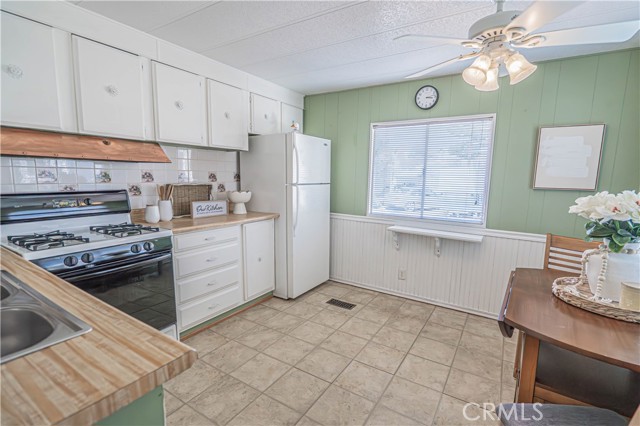 Detail Gallery Image 10 of 36 For 18204 Soledad Canyon Rd. #62,  Canyon Country,  CA 91387 - 1 Beds | 1 Baths