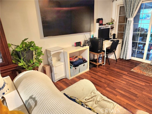 Detail Gallery Image 24 of 71 For 19755 Steinway St, Canyon Country,  CA 91351 - 3 Beds | 2 Baths