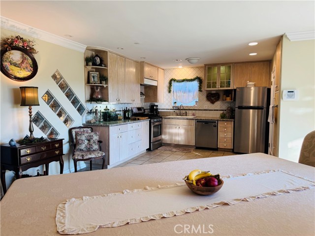 24308 Highlander, West Hills CA: https://media.crmls.org/medias/c52bfae2-d33b-4ee9-a015-0d9b390e0865.jpg