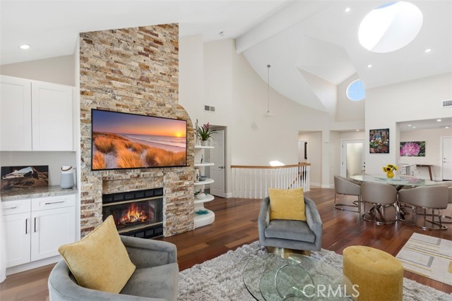 Photo #19: OC23164982 Listing 