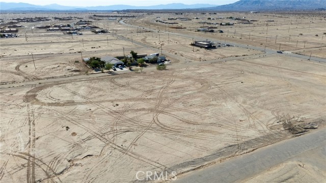 Detail Gallery Image 3 of 15 For 2028 Jefferson Ave, Thermal,  CA 92274 - – Beds | – Baths