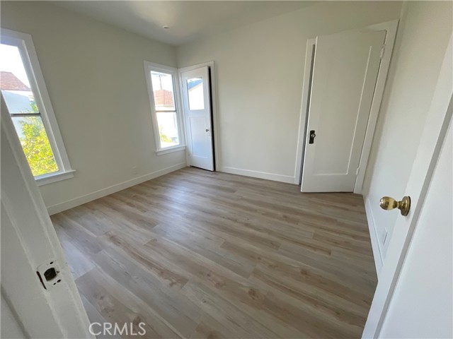 1522 Bronson Ave, County - Los Angeles CA: https://media.crmls.org/medias/c52e10c0-3e72-47f6-9e54-9b115f4b4a0f.jpg