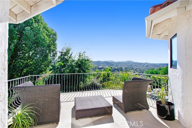 Detail Gallery Image 23 of 35 For 22204 Belleau Ct, Calabasas,  CA 91302 - 5 Beds | 4 Baths