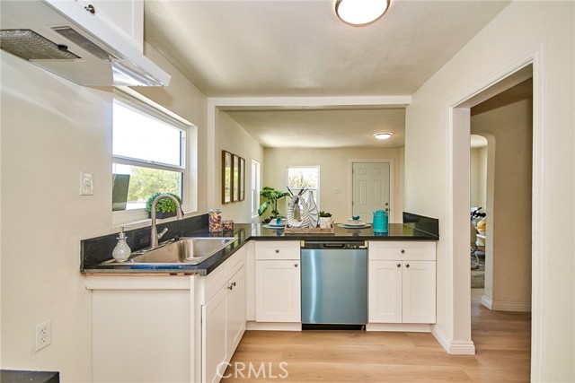 Detail Gallery Image 7 of 16 For 2028 N Marianna Ave, Los Angeles,  CA 90032 - 1 Beds | 1 Baths