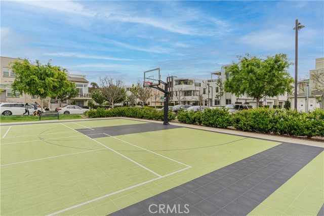5439 Strand, Hawthorne CA: https://media.crmls.org/medias/c52fb5a3-c3f4-4af0-bc05-e45d7e9c6ccd.jpg