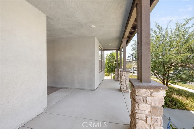 31041 Bridle Way, Menifee CA: https://media.crmls.org/medias/c531e872-6b2b-4bab-9790-b5b67b872a60.jpg