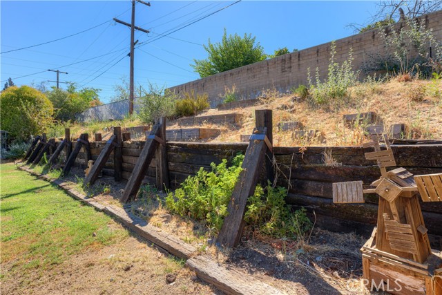 25 Pamela Jane Court, Oroville CA: https://media.crmls.org/medias/c53344a5-8107-4a4e-a66f-d93c6bd9a96e.jpg