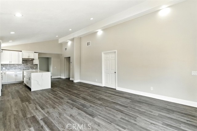 15872 Coral Street, Palm Springs CA: https://media.crmls.org/medias/c5336c27-749b-4b6f-85c9-de81fdd3b07b.jpg