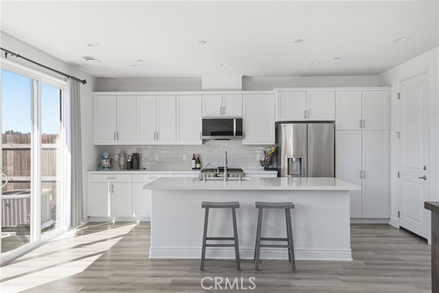 Detail Gallery Image 15 of 68 For 1172 Ginger Pl, Santa Maria,  CA 93455 - 3 Beds | 2/1 Baths