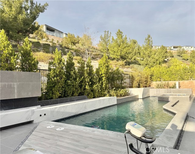 20401 W Aberdeen Lane, Porter Ranch CA: https://media.crmls.org/medias/c5346164-c0cd-4914-b34e-422d4e88699e.jpg