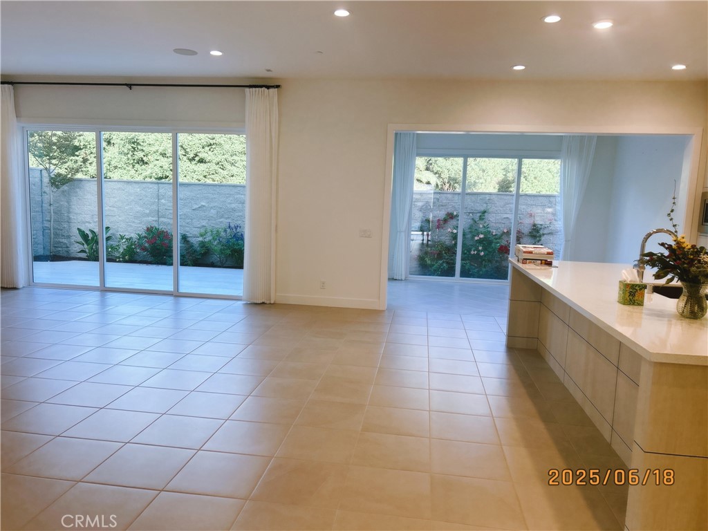 C5347483 Ef66 4520 Bed0 6f72911887e9