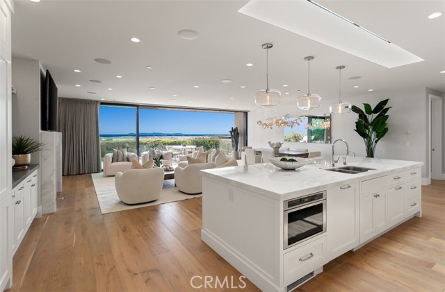 1501 Serenade, Corona del Mar CA: https://media.crmls.org/medias/c534c7a2-7d0f-4042-8e63-3eb3990f652c.jpg