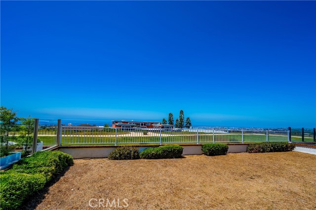 21 Beachcomber Drive, Corona del Mar CA: https://media.crmls.org/medias/c534fcdf-7a52-4cc4-aef8-f412ae48690d.jpg