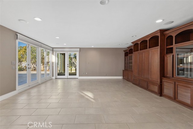 Detail Gallery Image 11 of 40 For 3800 Topside Ln, Corona Del Mar,  CA 92625 - 4 Beds | 3/1 Baths