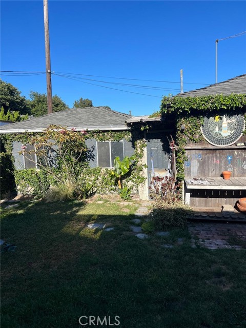 9312 Garden View Avenue, South Gate CA: https://media.crmls.org/medias/c535920a-bb5b-4cb0-ac48-65d492837130.jpg