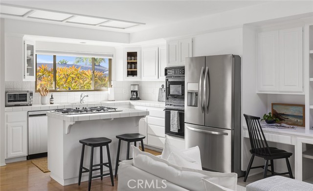 Detail Gallery Image 9 of 33 For 564 Seaward Rd, Corona Del Mar,  CA 92625 - 3 Beds | 2/1 Baths