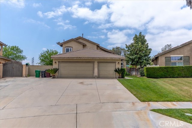 1705 Tee Time Avenue, Beaumont CA: https://media.crmls.org/medias/c537eb9b-5d25-4cb8-9b5f-703d364155a1.jpg