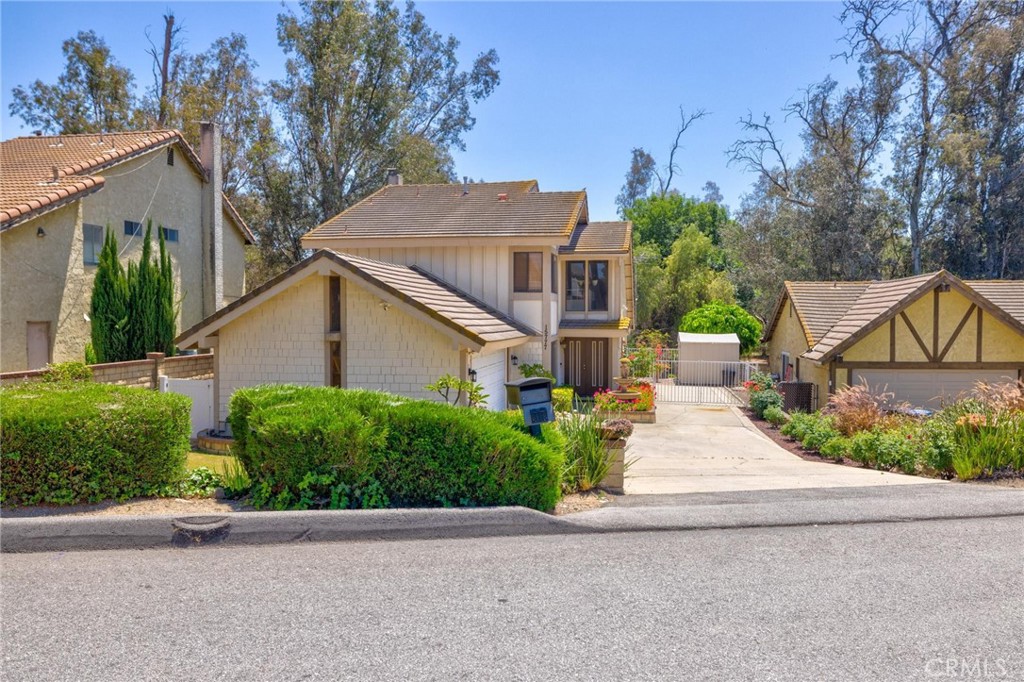 15777 Country Club